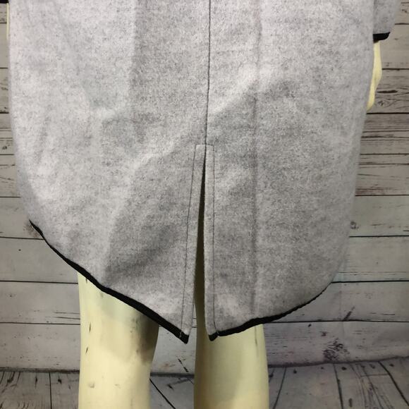 Millen charm Burgundy" free cut with a zipper with a hood gray size medium - Picture 11 of 12